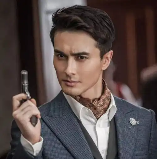 鲜肉版亮剑将播,将原著剧情大改,李云龙丧女,楚云飞被策反
