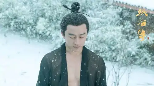 聊完这场戏,我没法不喜欢黄轩

