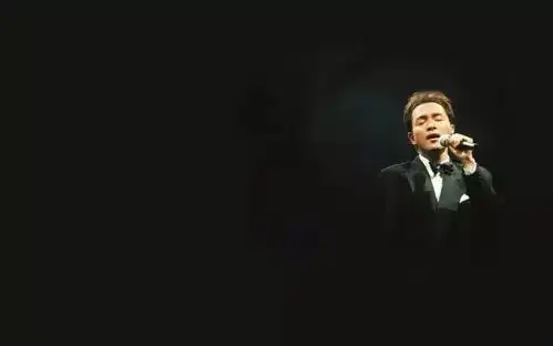 张国荣说英式英语,倩女的魂都酥了...
