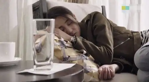 猎毒人最美警花侯梦莎的进阶史,看江依楠小姐姐的c位出道
