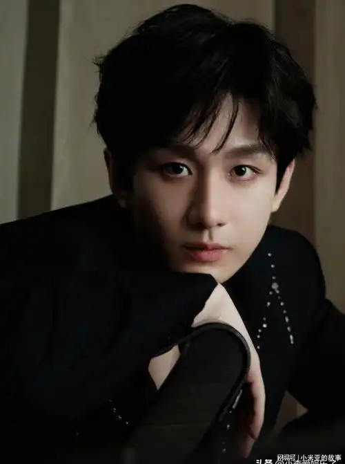 24年媒体眼中九位待爆艺人,成毅邓为檀健次田曦薇上榜,你看好谁