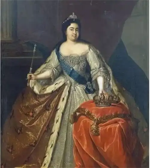 皇后在皇帝眼皮底下出轨,被发现后皇帝做法一个恨字不足形容
