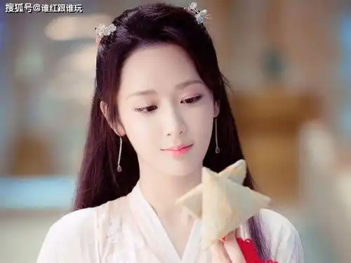 杨紫正式定妆照曝光,确定救场沉香如屑,却被吐槽造型廉价
