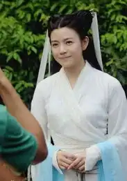 陈妍希晒小龙女最新剧照新神雕侠侣赵丽颖陈晓片场亲密照