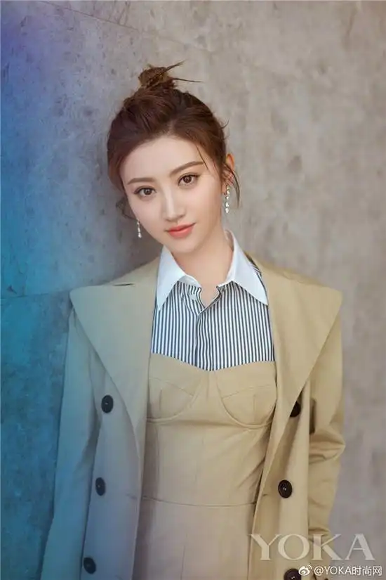 明星女神新标准幼幼脸你符合几点