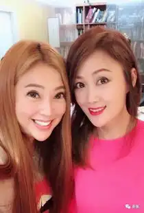 曾站在李若彤旁都不输的女神现在把自己整成鬼,还有小十岁的男友