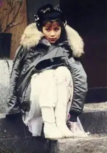 33年前射雕英雄传未流出剧照,没想到周星驰也在里面