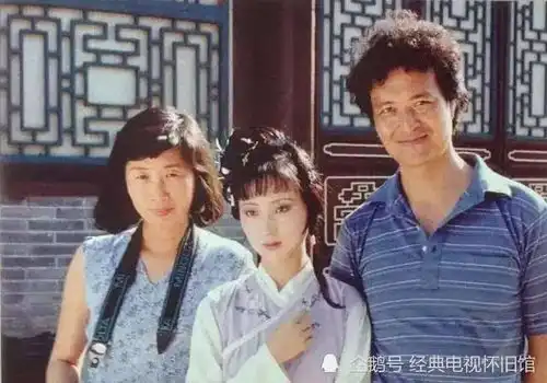 87版红楼梦幕后花絮穿军大衣的宝玉你见过吗
