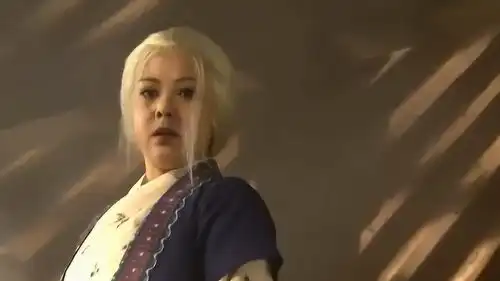 老妇闭关研究五行八卦,谁知来了个宗师级的小姑娘,轻松解开难题
