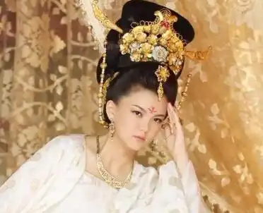 盘点武则天的扮演者范冰冰最美艳她不怒而威最经典