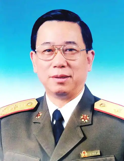 解放军中将在南京突然去世,官方回应死因,照片流出,知情者发声
