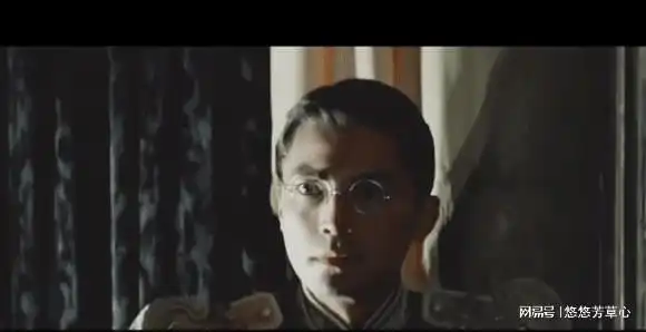 70岁的尊龙隐居加拿大,和前妻结束7年婚姻,错失霸王别姬
