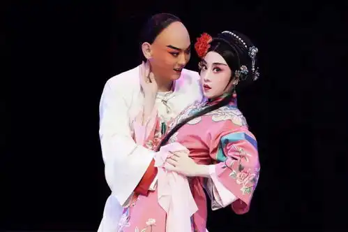 郭宝昌在北京城里挖开一条时光隧道
