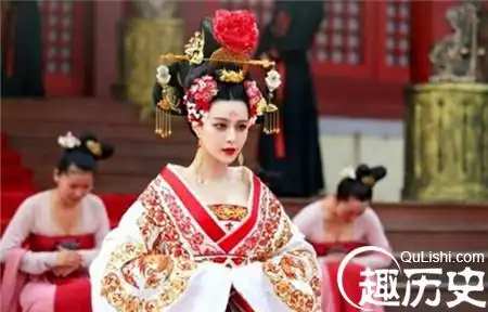 武则天心狠手辣斗死对手将其两女儿打入冷宫
