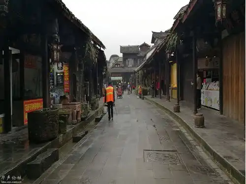 街子古镇,带你穿越到千年前遐意的生活
