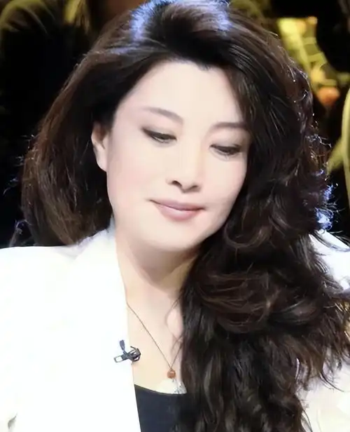 59岁演员王静长得漂亮戏也好,做人低调且不张扬,追求平淡生活
