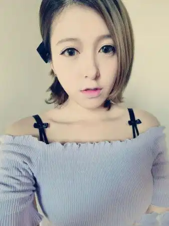 电竞女主播神似泷泽萝拉频秀身材获赞女神
