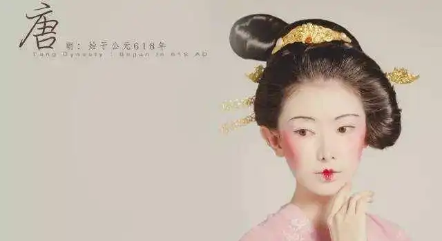 诗鬼李贺写天若有情天亦老,唐朝没人能接上,宋朝才有下半句
