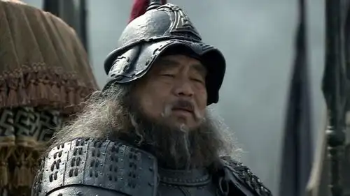新三国董卓派吕布前去挑战,自己却在野外设伏,怕死就直说呗
