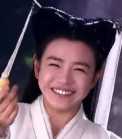 于正版倚天屠龙记成宫锁倚天黎姿贾静雯谁能超越