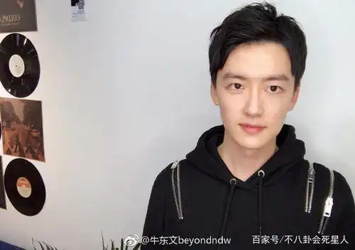 他曾是快乐星球最帅男主,因劈腿家暴毁掉星途,如今却成这样
