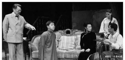 曹禺离婚40年,妻子自杀后,拒绝与原配复合,各自老去才感内
