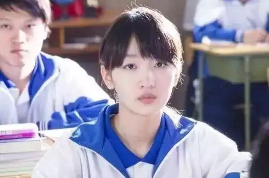 周冬雨和易烊千玺提名金像奖,小黄鸭真的逆袭了