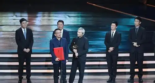 张译袁泉等人以高票获百花奖,沈腾等人仅为零票,说明了什么
