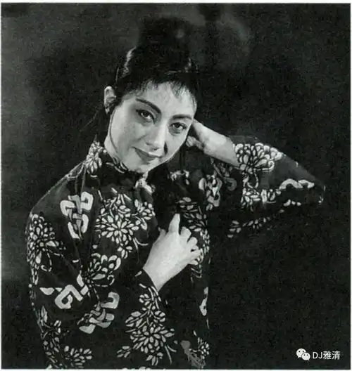 著名京剧表演艺术家杜近芳逝世曾演李铁梅和吴清华,恩师为梅兰芳