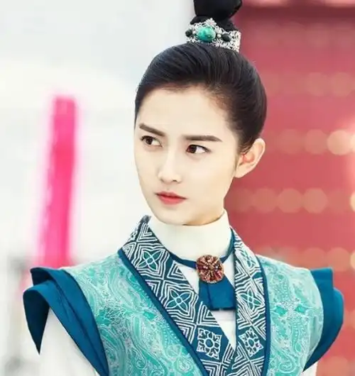 4部女主待播剧,还搭档李易峰胡一天,这次她还能再次爆红吗
