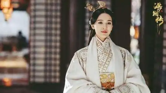 从个人利益上看,为什么吕不韦能扶赢异人上位
