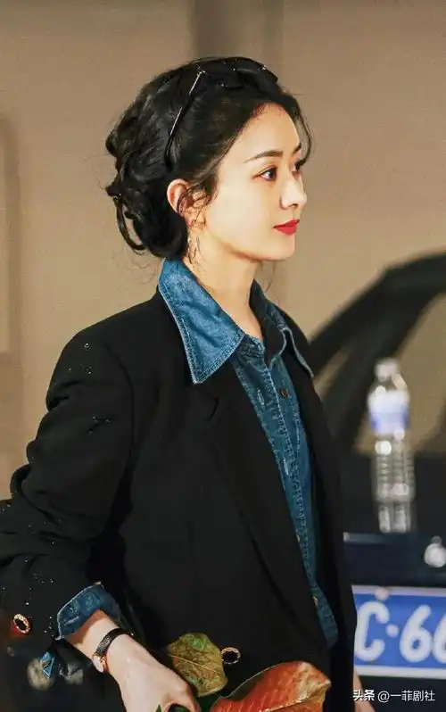 娱乐圈爆料,大瓜小瓜消息都有,吃瓜拿走
