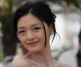 不顾所有反对嫁给风流少爷,39岁连拼两娃,夫家有难复出帮助
