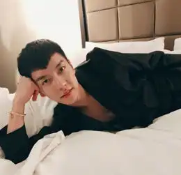 2018男性美的代表人物李昇基运动用品画报魅力公开
