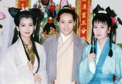 新白娘子庆祝30周年赵雅芝叶童风韵犹存