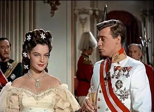 历史上的茜茜公主比电影中的更漂亮,她是童话中的美丽皇后