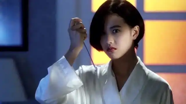 逃学威龙3中星爷和周海媚的这一段太搞笑了
