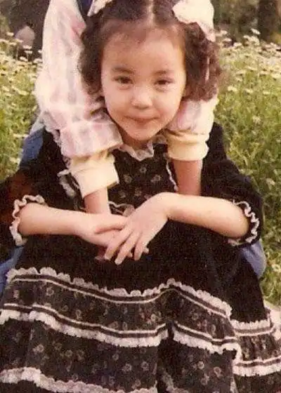 娱见郭碧婷整容过头张若昀女友下巴戳翻屏幕张一山新剧太羞耻