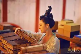 范冰冰版武则天竟看线装书盘点错漏百出的影视剧
