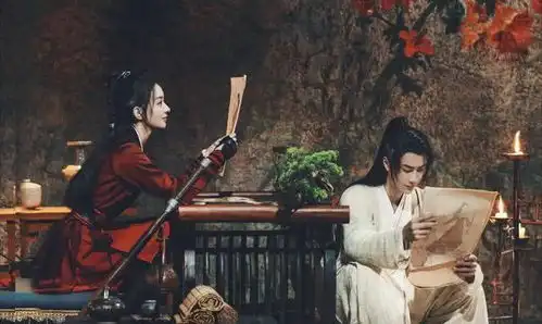有翡又晒新剧照,赵丽颖手握长刀眼中含泪,束发扮相少女感强

