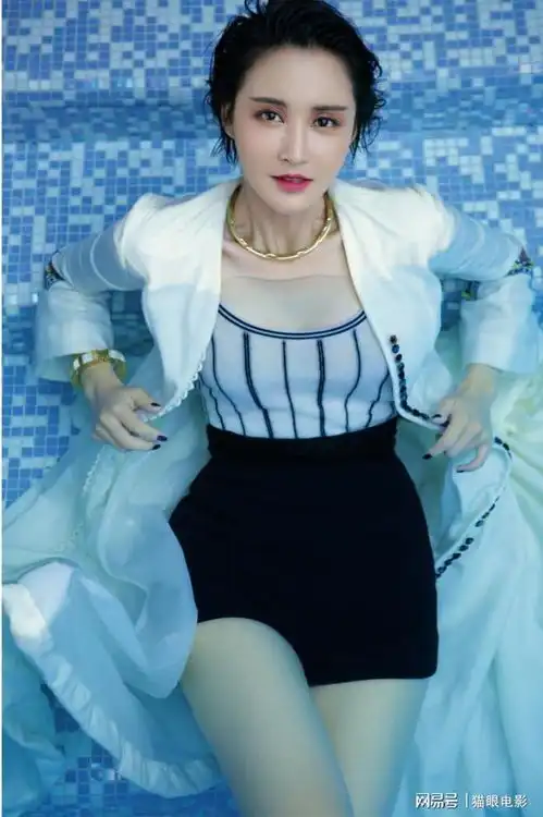 41岁张歆艺出演李雪莲,满头白发差点认不出来,网友女神太拼了
