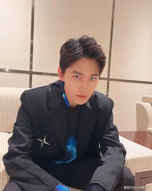 1.910美图任嘉伦杨幂杨洋赵丽颖肖战蔡徐坤杨紫
