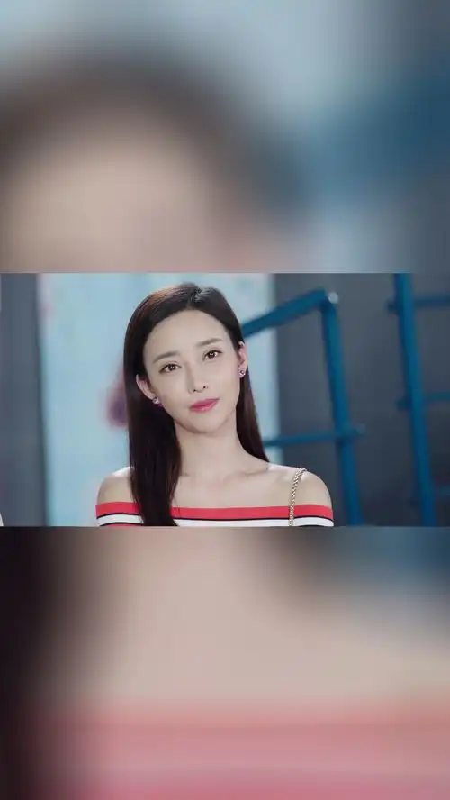 倾城时光选手表演被导师侮辱,美女看不下去了,直接上台怒骂
