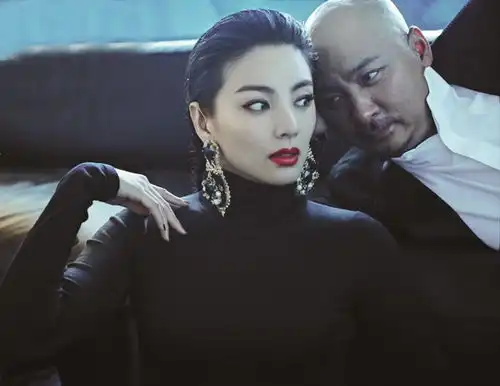 张雨绮否认持刀家暴,看男人眼光确实不行,但是我行