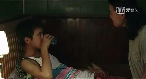 隐秘的角落编剧潘依然哪有灵感光顾,都是反复讨论和研究