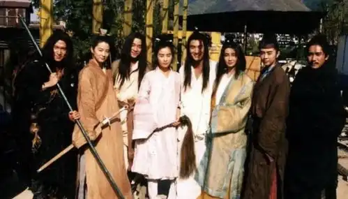 在我看来,东邪西毒才是张国荣立意最深的表演