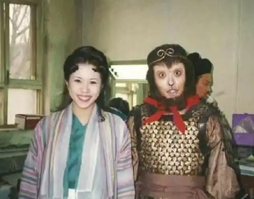 周星驰罕见片场旧照流出,第三张形象颠覆,最后一张让人唏嘘