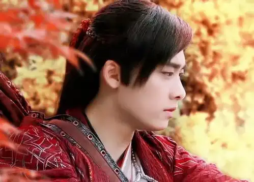 李易峰马赛克照出炉,风格很独特网友已提前预定年度最可爱了