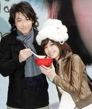 不良笑花中藤冈靛的清晰剧照