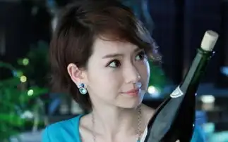 爱情睡醒了8年了,认出戚薇徐正溪不算啥,不曾想陈赫也在
